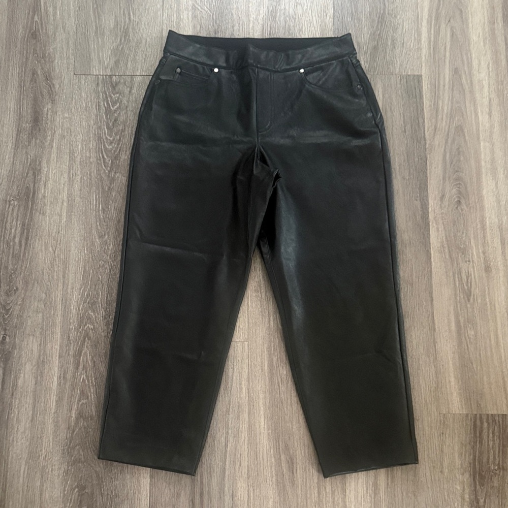 SPANX Black Faux Leather Cropped Pants Size Large Women’s High Rise Relaxed Fit